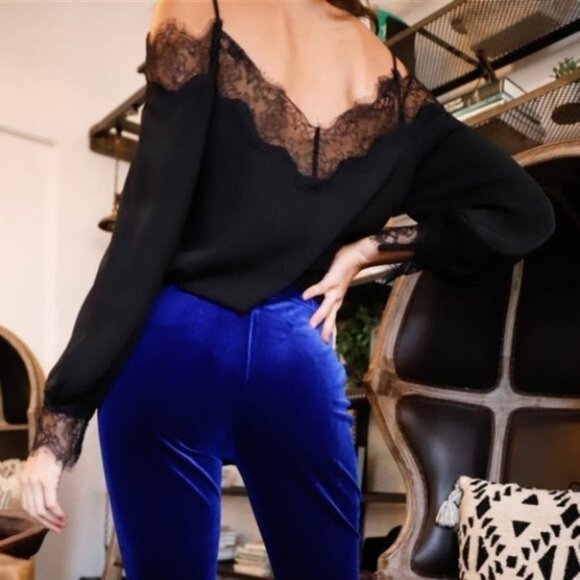 contemporary  Lace Details cold shoulder Black Blo - Picture 4 of 5